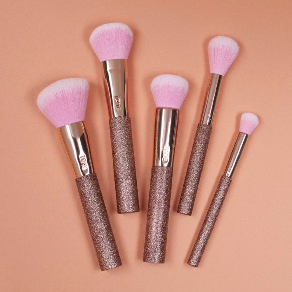 💖NIB Tarte Goal Getters Contour Brush Set💖